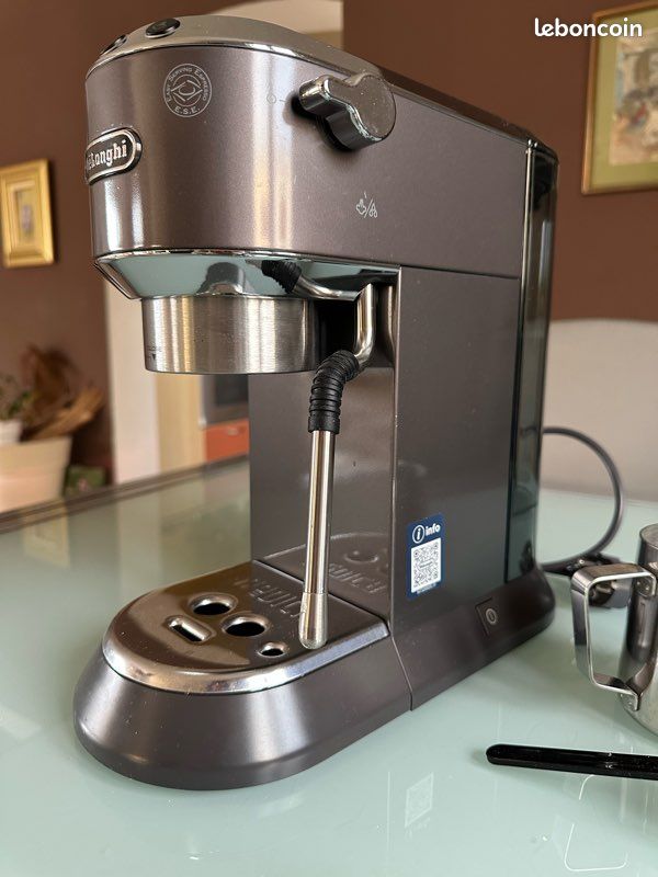 Cafetière Delonghi Dedica + accessoires (image 2)