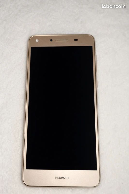 Téléphone Huawei Y6 (modèle CUN‑L01) (image 1)