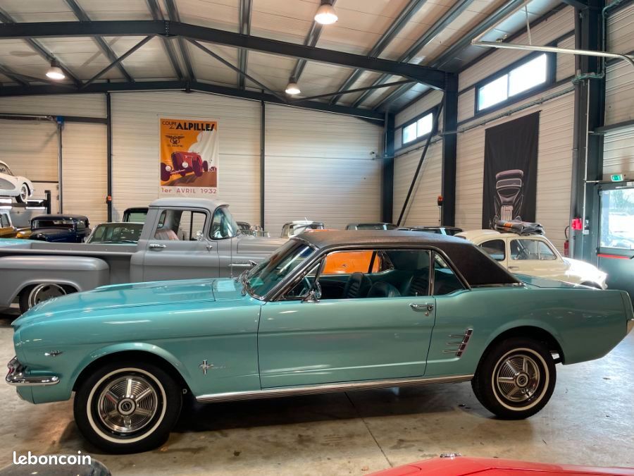 Ford Mustang RESTAUREE A NEUF COUPE 66 V8 BVA (image 6)