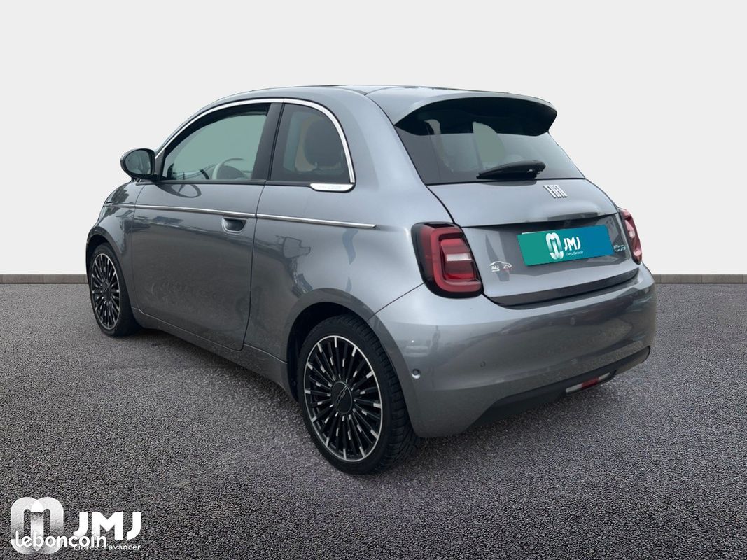 FIAT 500 3+1 e 118 ch La Prima (image 2)