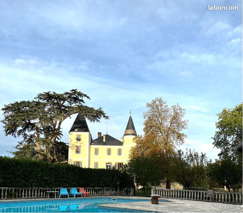 Maison 16 pièces 750 m² · à Bois-de-la-Pierre · 750 m² · 780 000 €