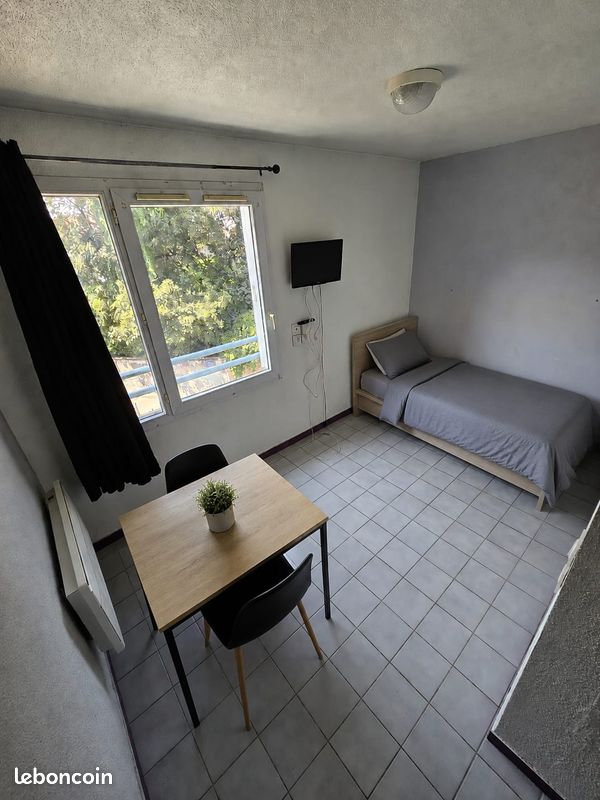 Appartement 1 pièce 15 m² · à Grenoble · 15 m² · 410 €
