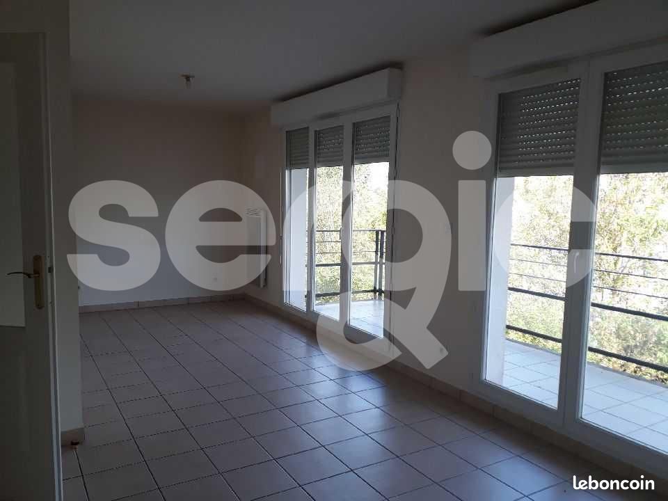 Appartement 1 pièce 32 m² · à Orléans · 32 m² · 330 €/mois
