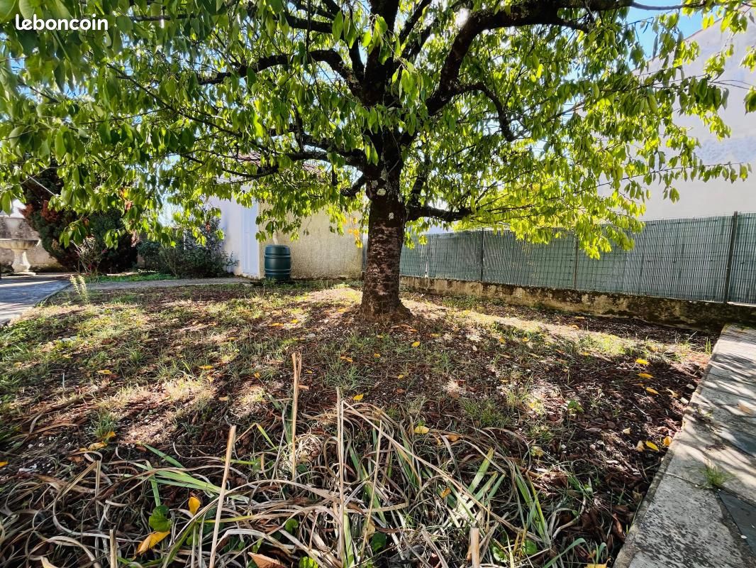 Terrain 180 m² · à La Rochelle · 139 000 €