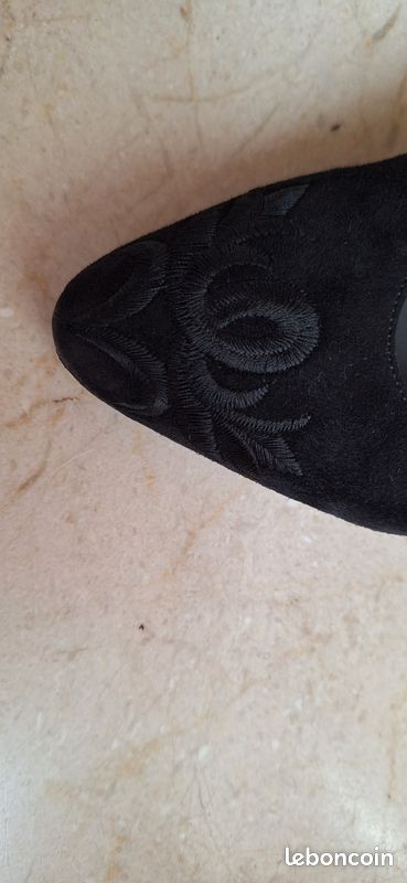 ESCARPINS NOIRS EN DAIM / CHIC / Marque PETER KAISER (image 4)