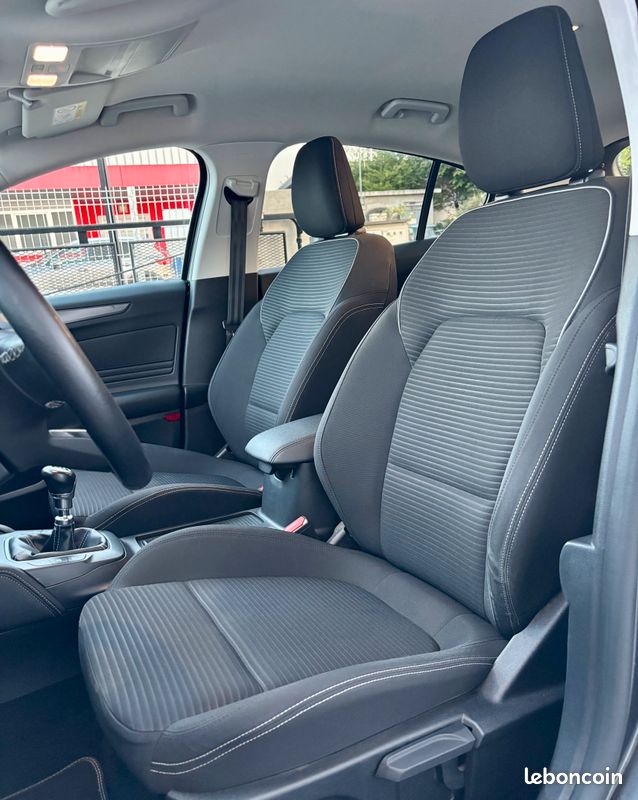 FORD FOCUS IV 1.0L SCTi 125ch Titanium - 1ère Main - (image 6)