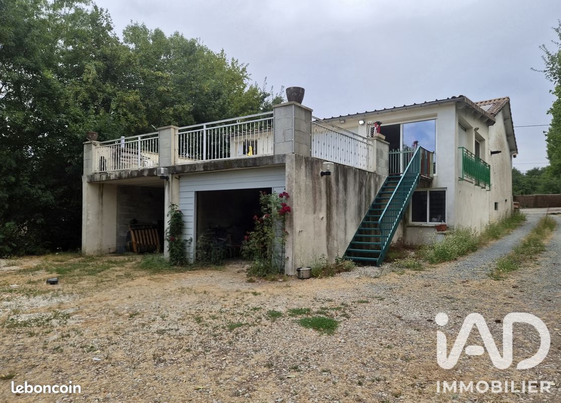 Maison 3 pièces 101 m² · à Brioux-sur-Boutonne · 101 m² · 120 000 €