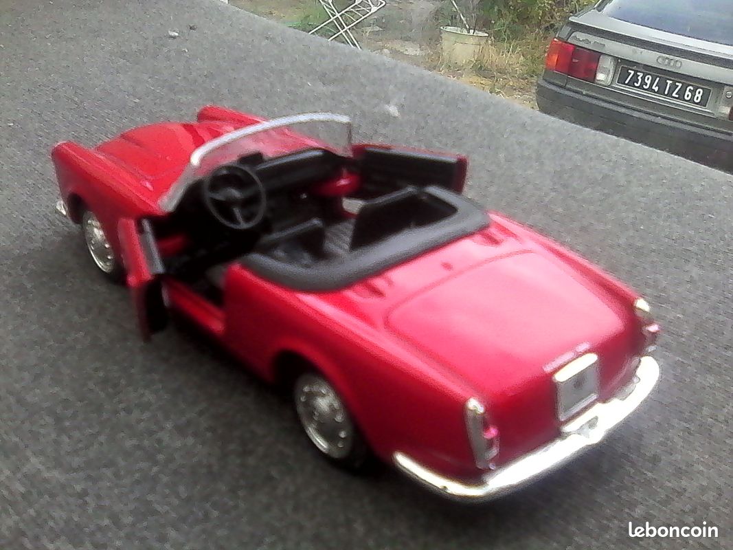 Miniature alfa roméo spider 1/43 (image 5)