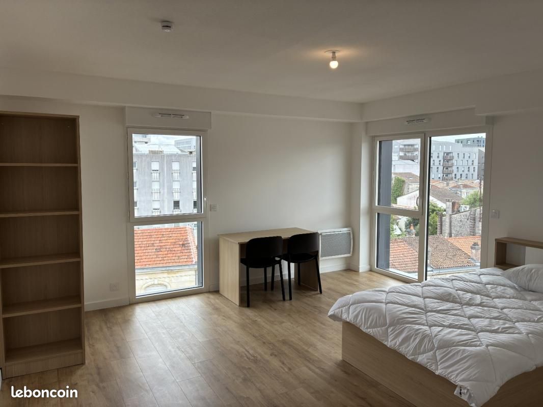 Appartement 1 pièce 21 m² · à Bordeaux · 21 m² · 695 €
