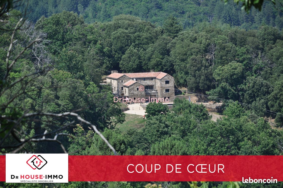 Maison 12 pièces 370 m² · à Aigues-Mortes · 370 m² · 940 000 €