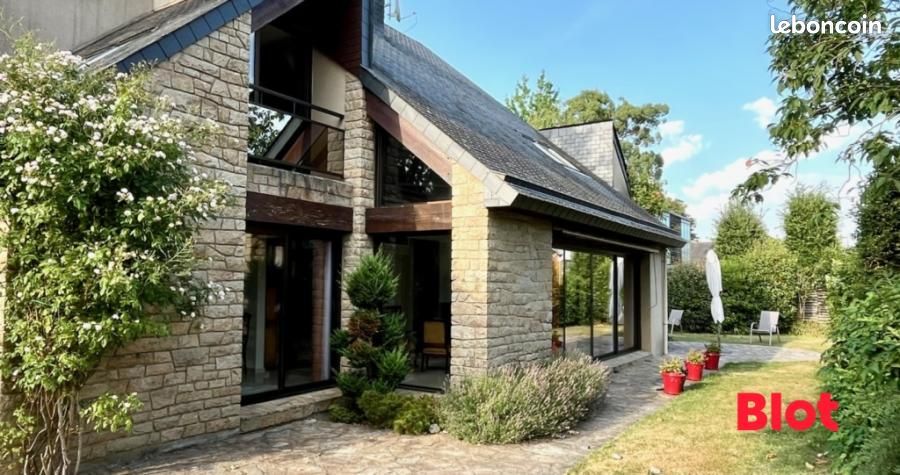 Maison 9 pièces 230 m² · à Saint-Grégoire · 230 m² · 988 000 €