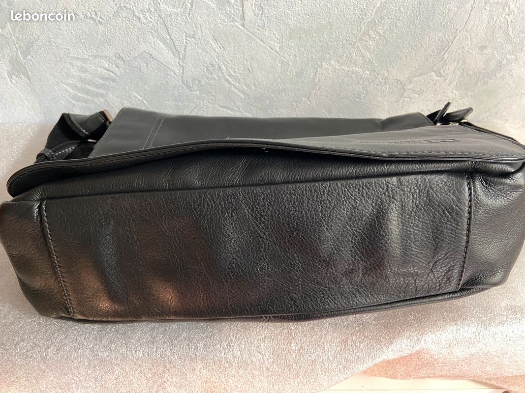 Bagagerie / Sacoche cartable (image 7)