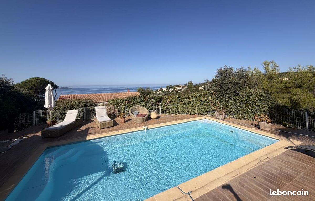 Maison 125 m² · à Pietrosella · 125 m² · 2 500 €/mois
