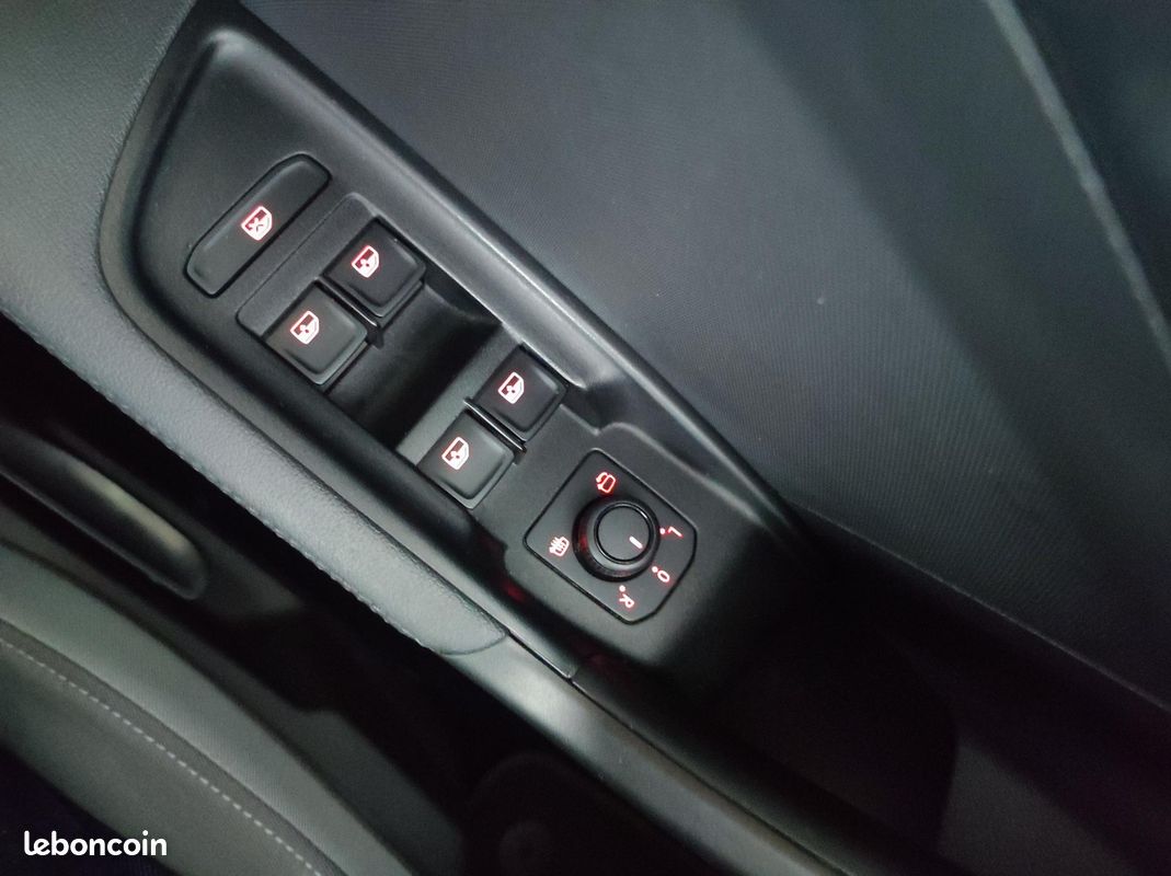 AUDI A1 Sportback 25 TFSI 95 ch BVM5 Advanced (image 11)