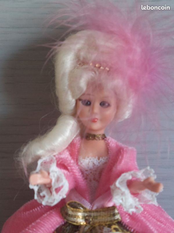 DEMI-POUPÉE ANCIENNE EN porcelaine Marie Antoinette Demi-poupée France Antique h EUR 106,00 - FR