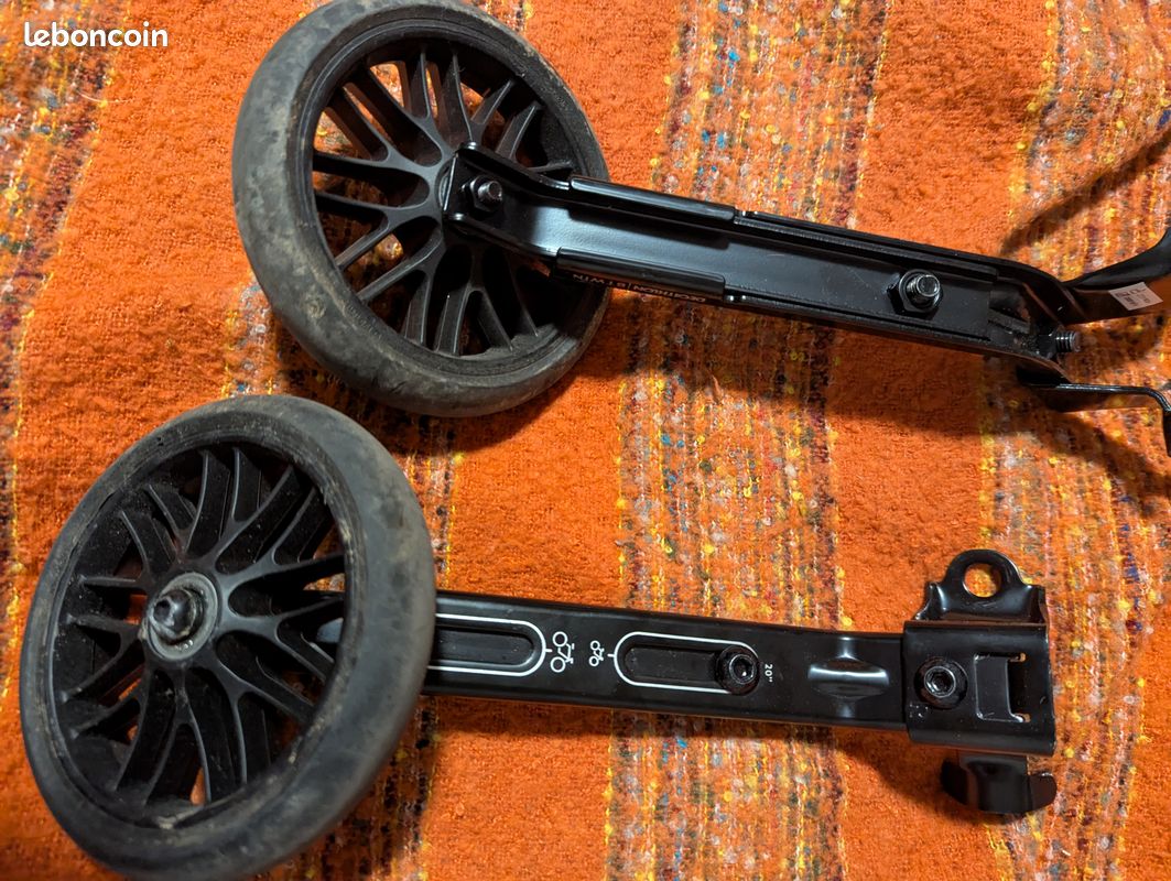 Petites roues vélo Decathlon roulettes Équipements vélos