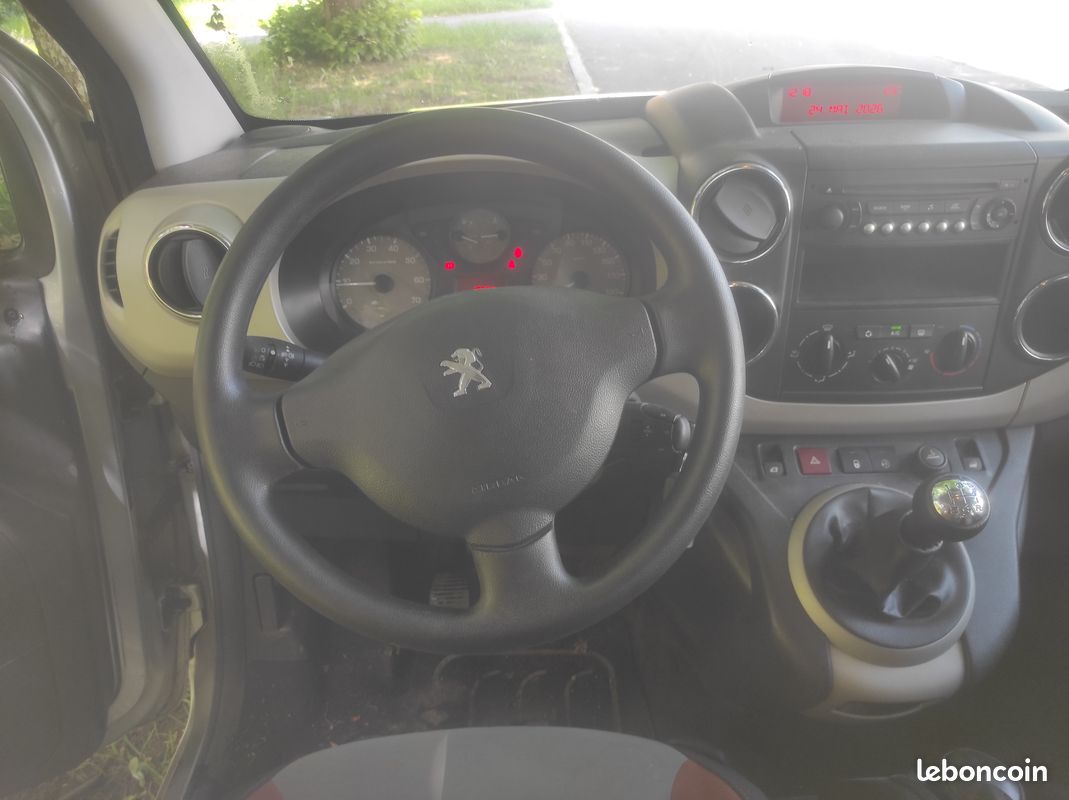 Partner tepee 1600 HDI 92 CV ANEE 2014 PHASE 2 CLIM 151000 KM (image 5)