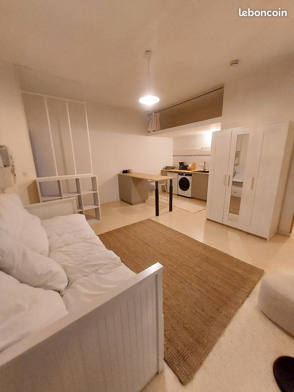 Appartement 1 pièce 27 m² · à Grenoble · 27 m² · 570 €