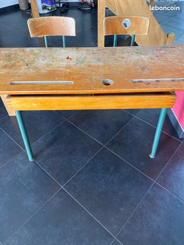 Ancien bureau d écolier (image 1)