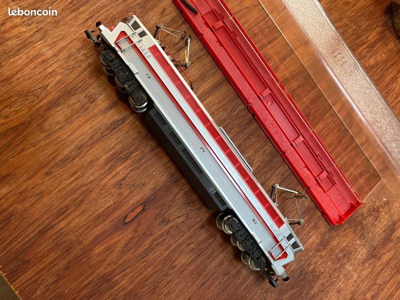 Locomotive Jouef 843900 – CC 6572 SNCF – HO – Gris Et Rouge – Occasion
