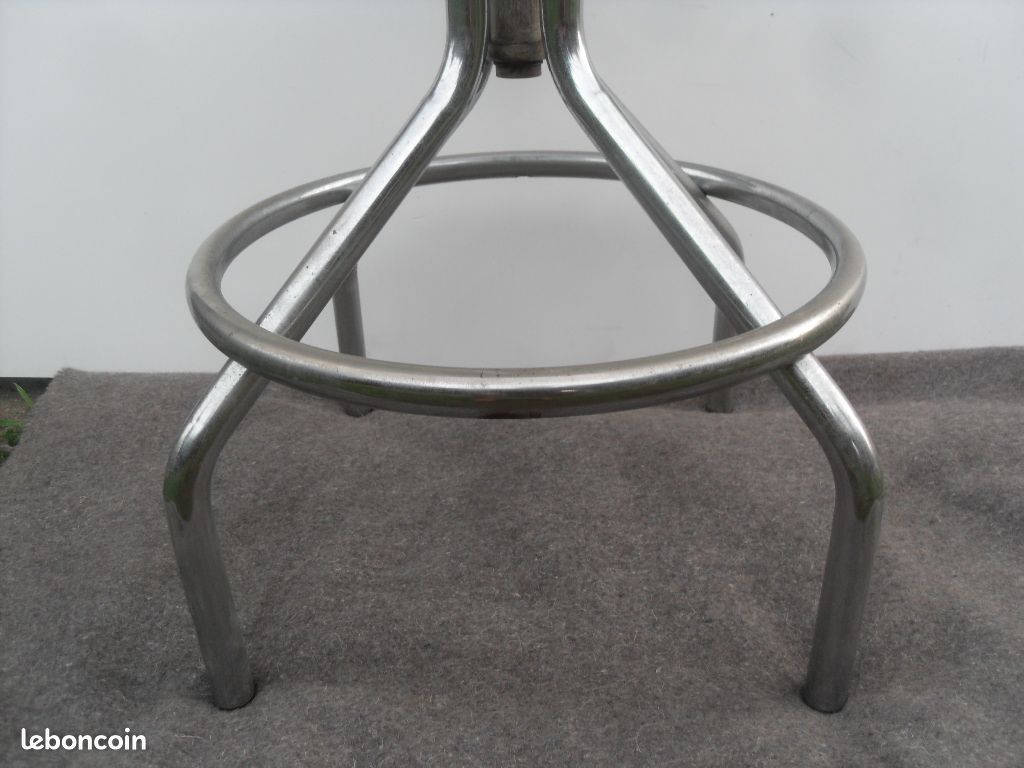 Ancien tabouret industriel (image 3)