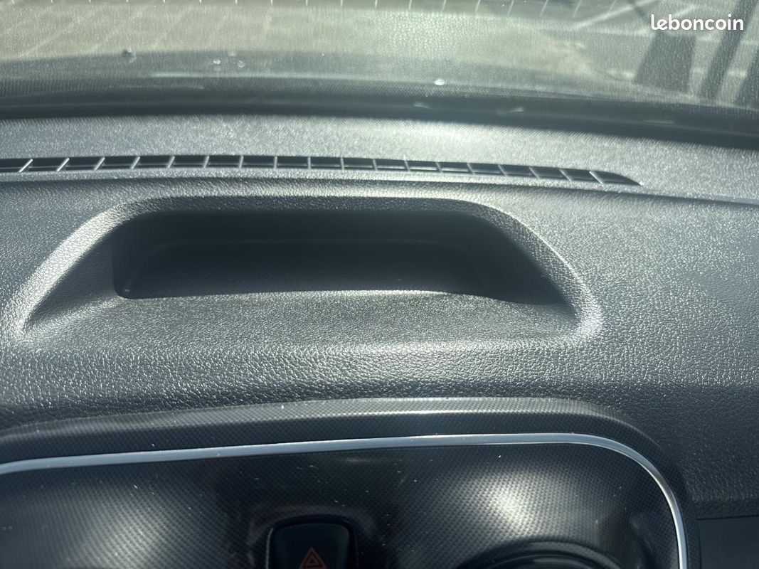 DACIA SANDERO 1.5 Blue dCi - 75 2020 Essentiel PHASE 2 1ERE MAIN (image 29)