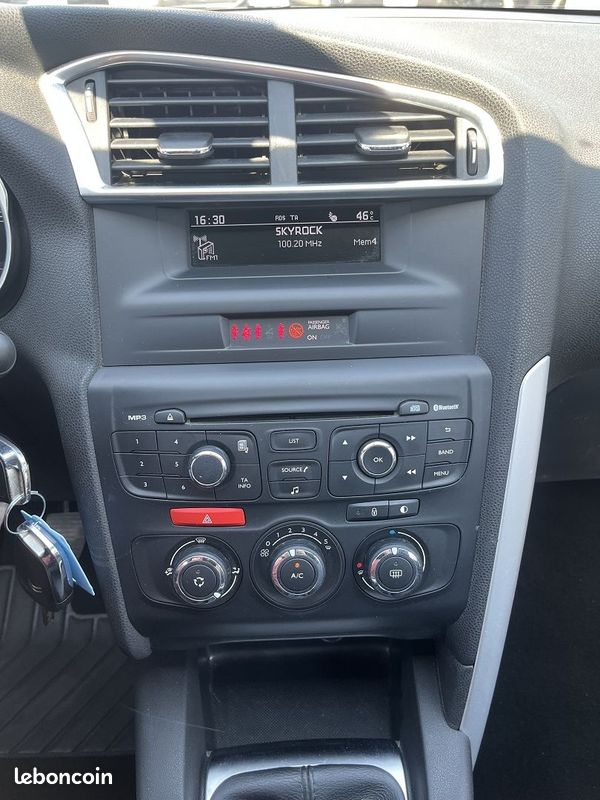 Citroen DS4 1.6 E-HDI115 AIRDREAM CHIC (image 12)