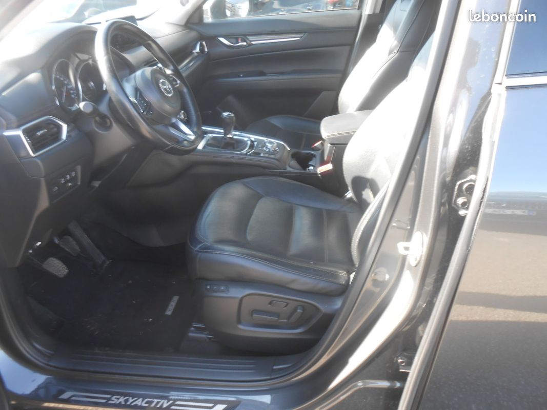 MAZDA CX-5 2.2L Skyactiv-D 150 ch 4x2 Signature / VENTE UNIQUEMENT A PROFESSIONNEL DE L'AUTOMOBILE (image 17)