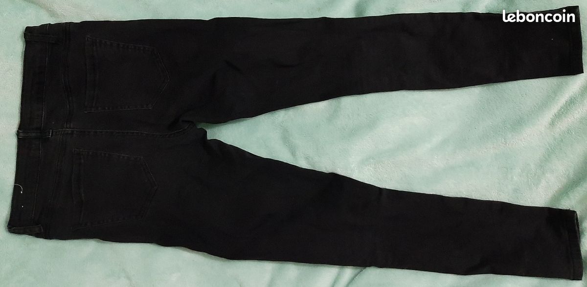 Pantalon noir déchiré 34 (image 3)