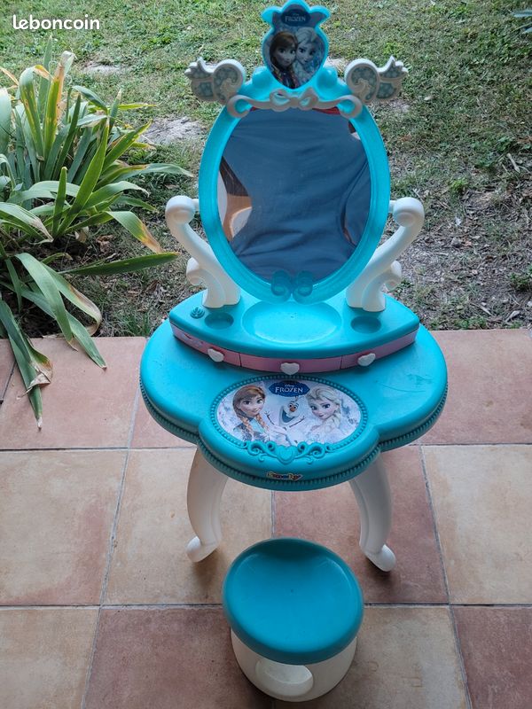Coiffeuse reine des neiges (image 2)