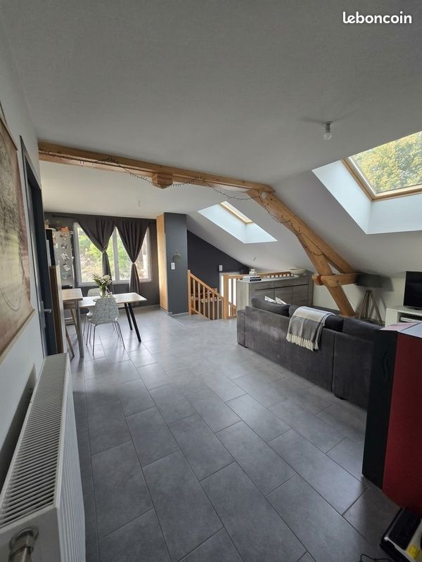 Appartement 3 pièces 90 m² · à Avoudrey · 90 m² · 670 €/mois