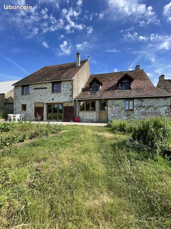 Maison 7 pièces 242 m²