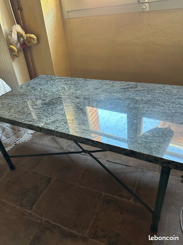 Urgent Table basse en marbre (image 1)