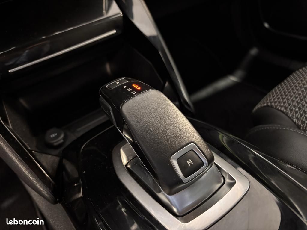 PEUGEOT 2008 GT II - 1.5 DIESEL - 130CH - BV EAT8 - Garantie 12 Mois (image 28)