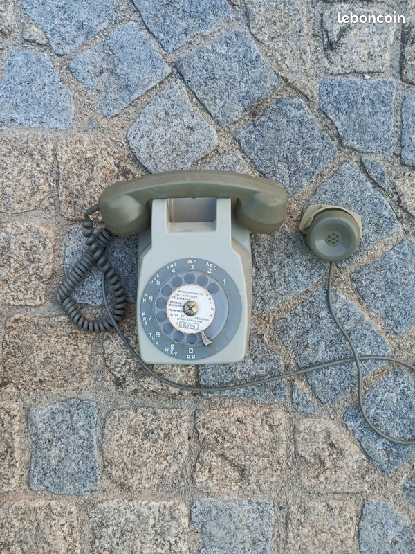 Téléphone mural vintage année 60/70 (image 1)