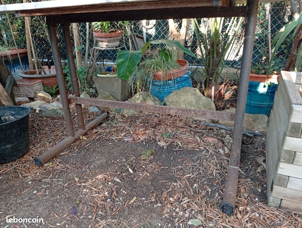 Table de jardin (image 2)