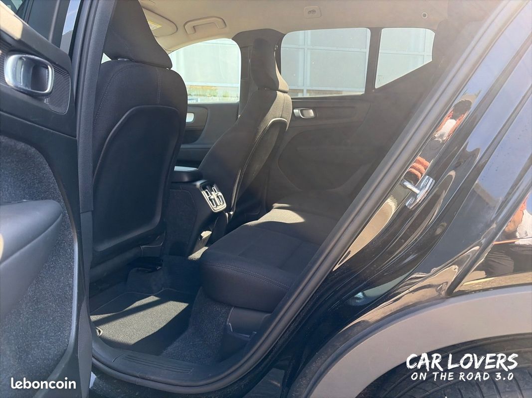 VOLVO XC40 D3 AdBlue 150 ch Geartronic 8 Momentum (image 15)