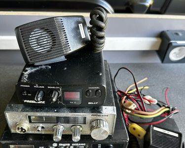 Radio amateur d'occasion - Bricolage