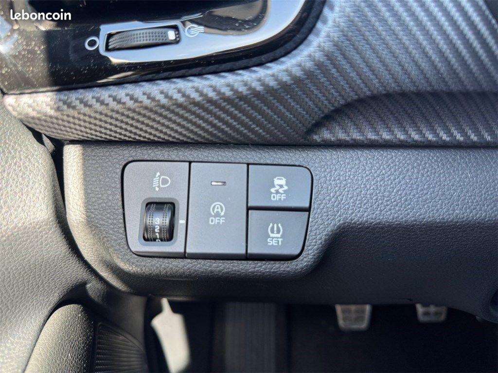 Kia Stonic 1.0 T-GDI 100 CH BVM6 GT-line (image 16)