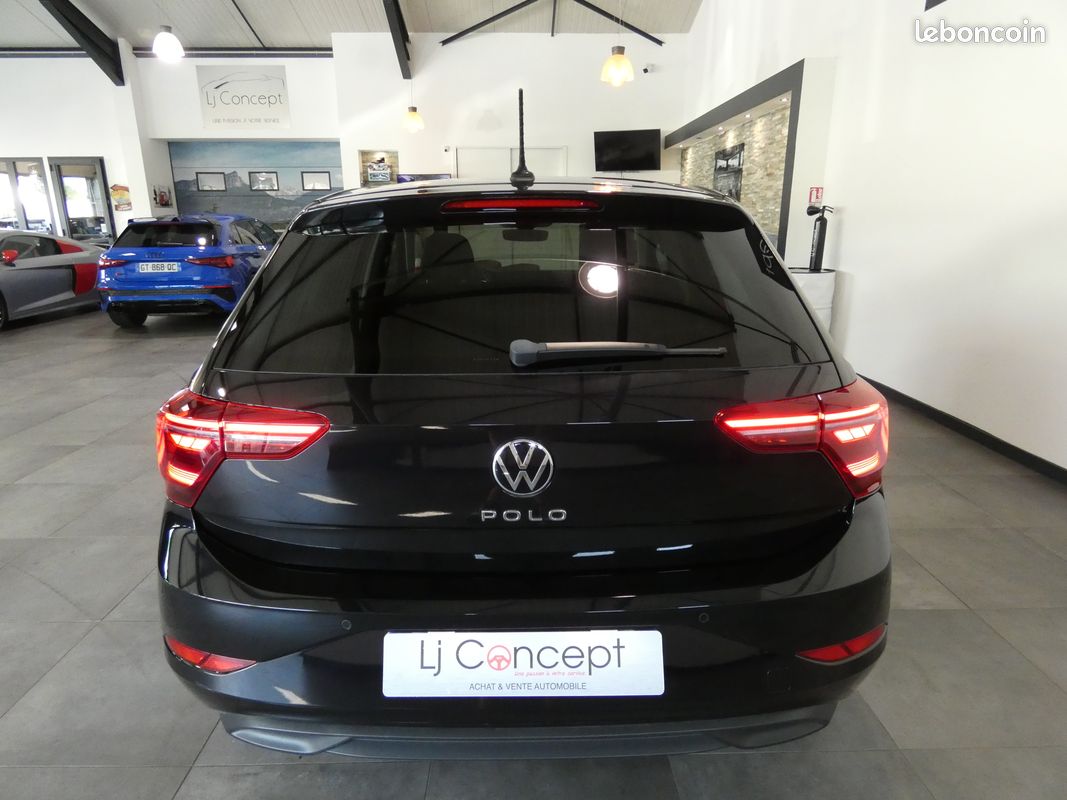 Volkswagen Polo VI (2) 1.0 TSI 95 ch DSG7 Style - 1°Main - Origine France - Suivi Volkswagen - 25'250 km - Sièges AV chauffants - Digital Cockpit - Matrix Led - ACC - Jantes 16" (image 4)