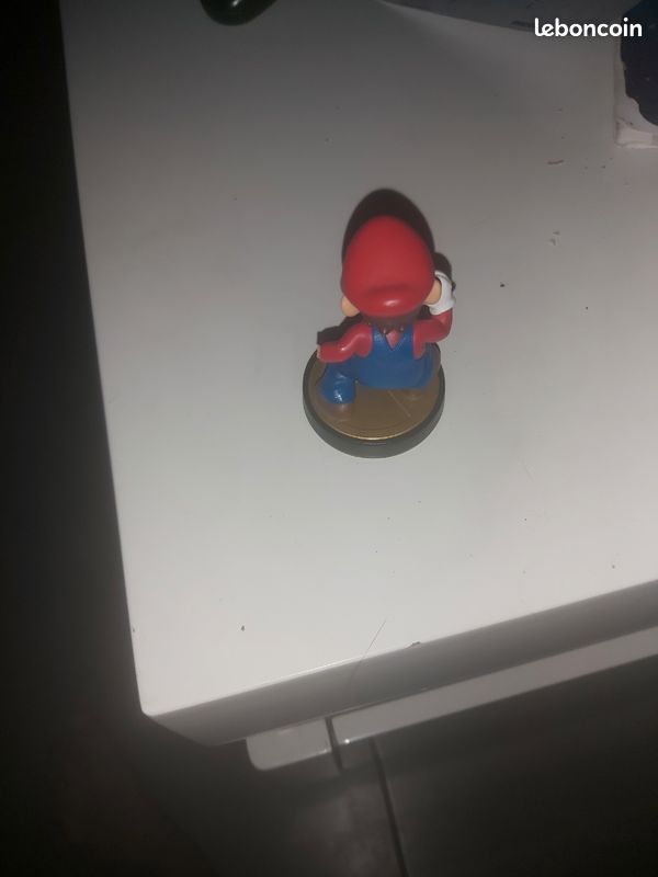 Amiibo Mario (image 2)