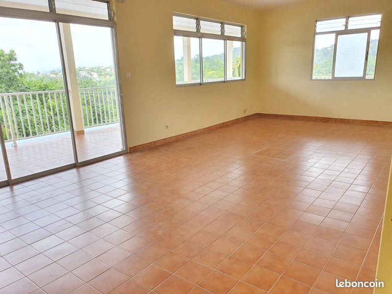 Maison 4 pièces 130 m² · à Rivière-Salée · 130 m² · 1 100 €