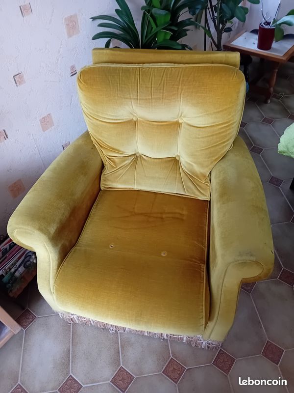 Canapé 3 place convertible avec 2 fauteuille (image 1)