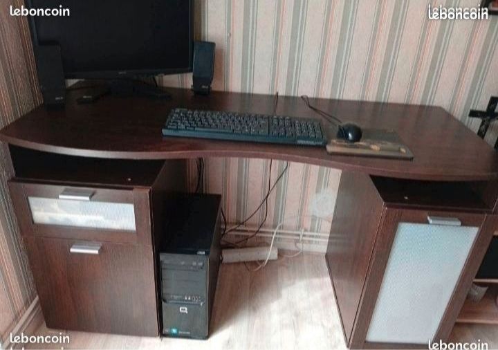 Un bureau (image 2)