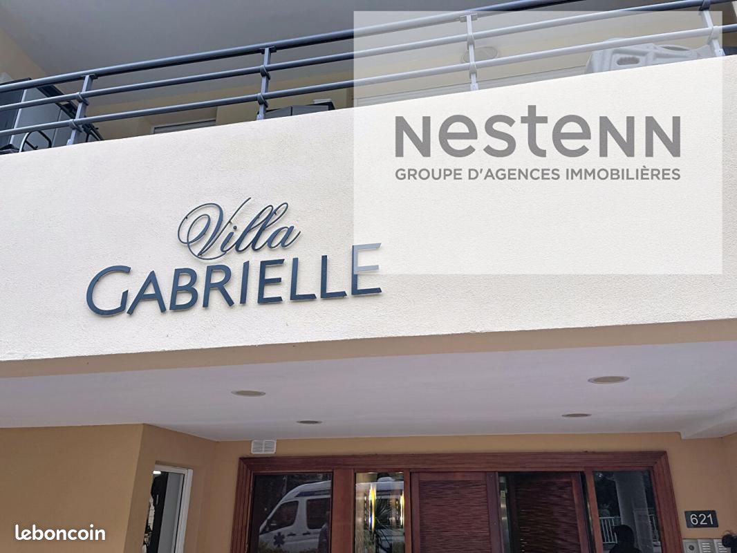 Parking 12 m² · à Fréjus · 12 m² · 150 €/mois