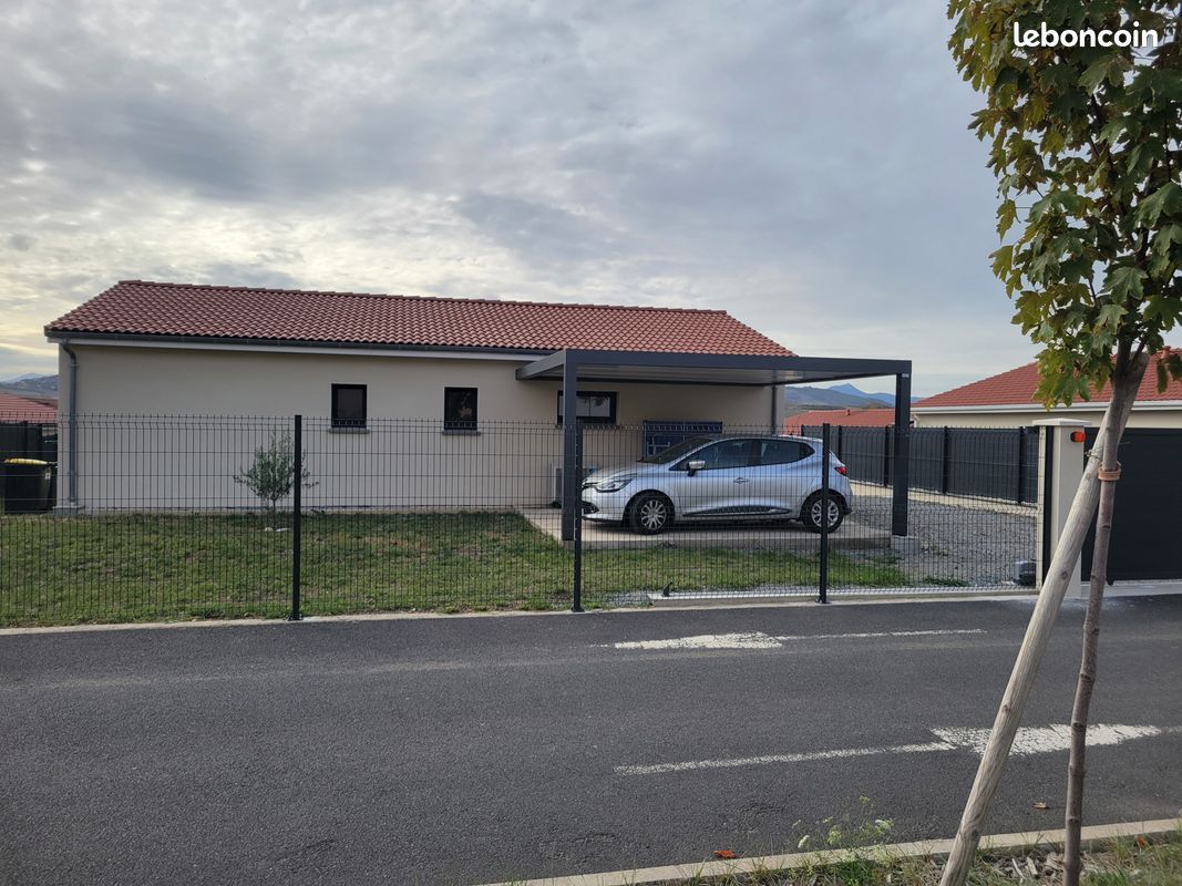 Maison 4 pièces 100 m² · à Mirefleurs · 100 m² · 329 000 €