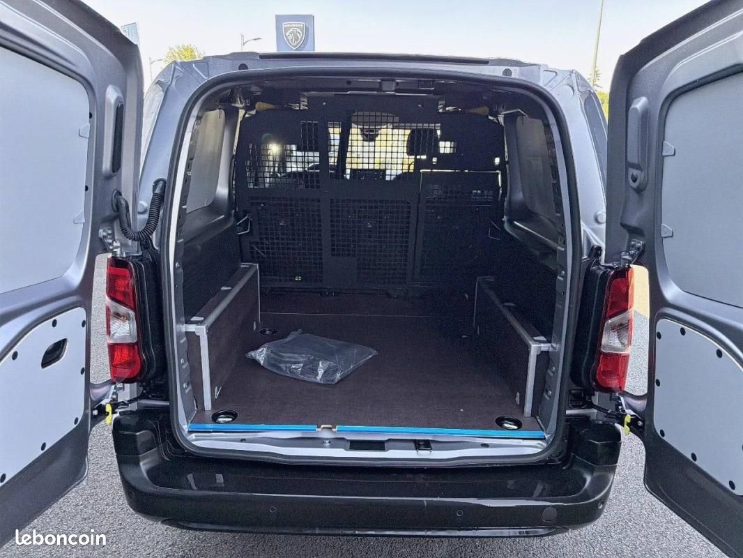 Peugeot Partner CABINE APPROFONDIE CA DIESEL 130 CH XL AUT (image 6)