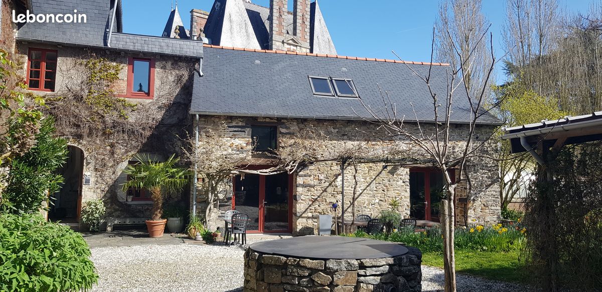 Maison 8 pièces 300 m² · à Vitré · 300 m² · 740 000 €