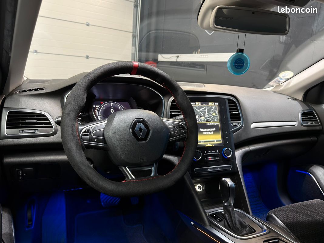 RENAULT Megane IV INTENS 1.5 BLUE DCI - 115 CV - CARPLAY - CAMERA DE RECUL - ATTELAGE (image 6)
