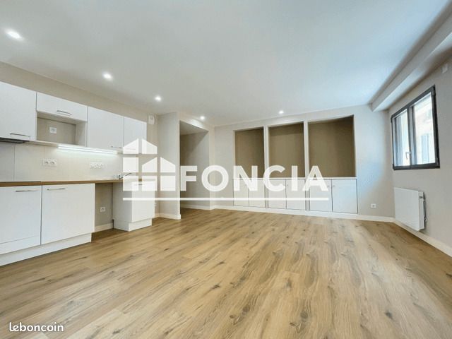 Appartement 3 pièces 76 m² · à Toulon · 76 m² · 916 €